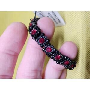 New- Cookie Lee Crystal bracelet - NEW w/Tags in bag. See pics for color/size